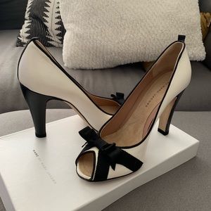 NEW Marc by Marc Jacobs Peep Toe Ribbon Pumps